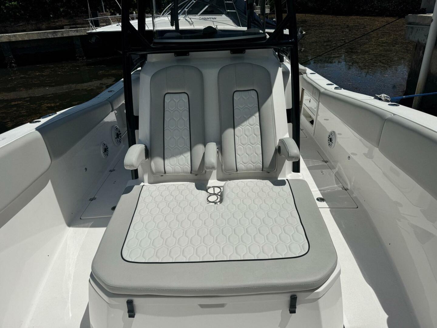 Slide: The Image of Sea Fox 328 Commander 2022 - 5343780