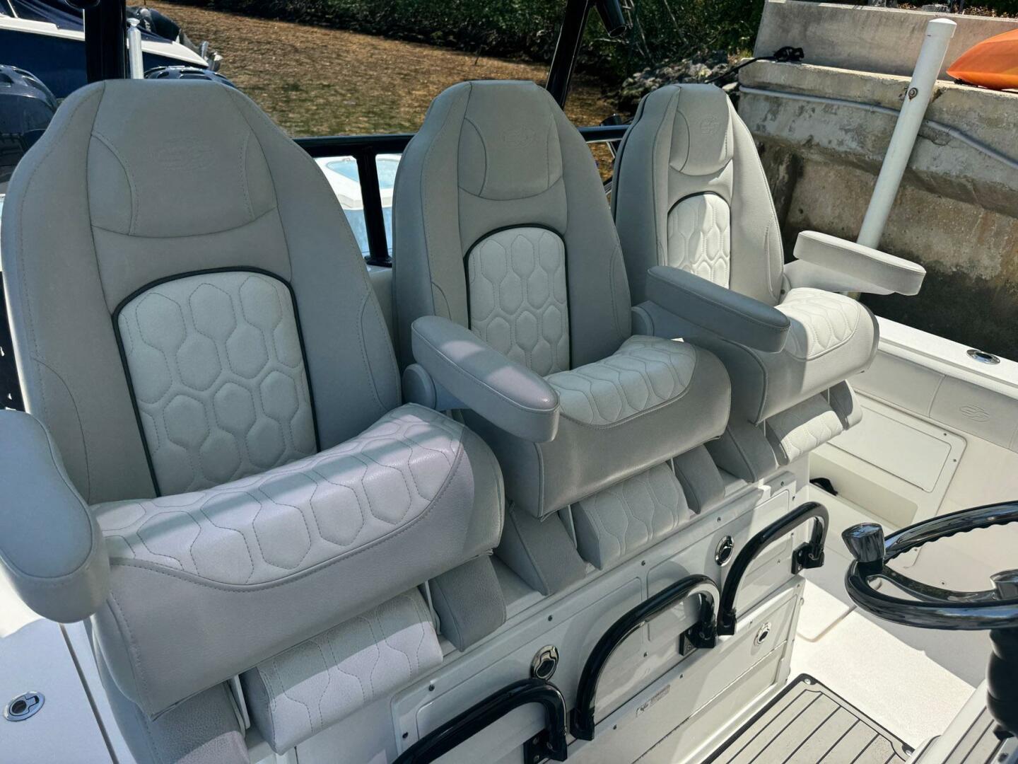 Slide: The Image of Sea Fox 328 Commander 2022 - 5343784