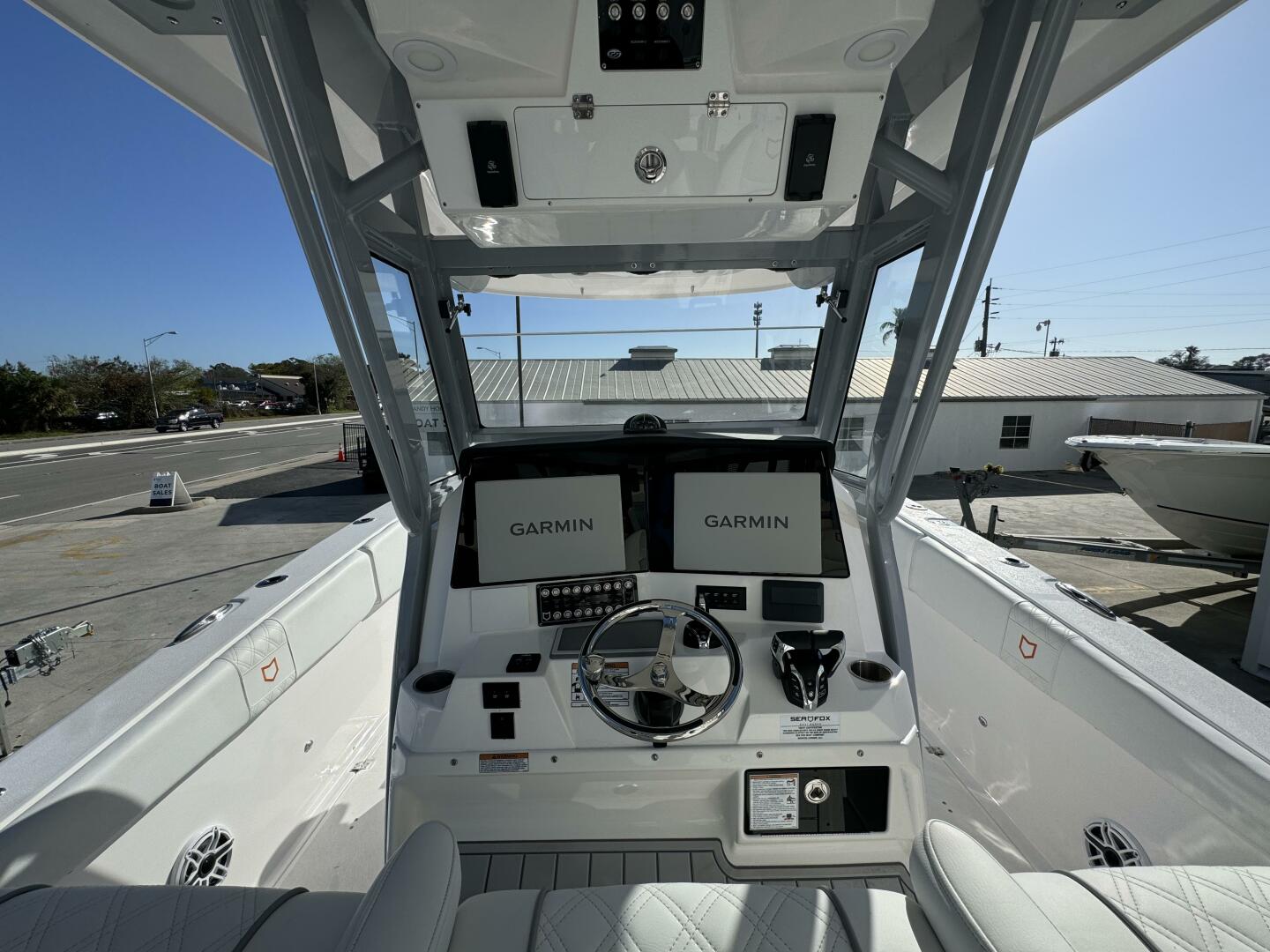 Slide: The Image of Sea Fox 328 Commander 2025 - 4759552