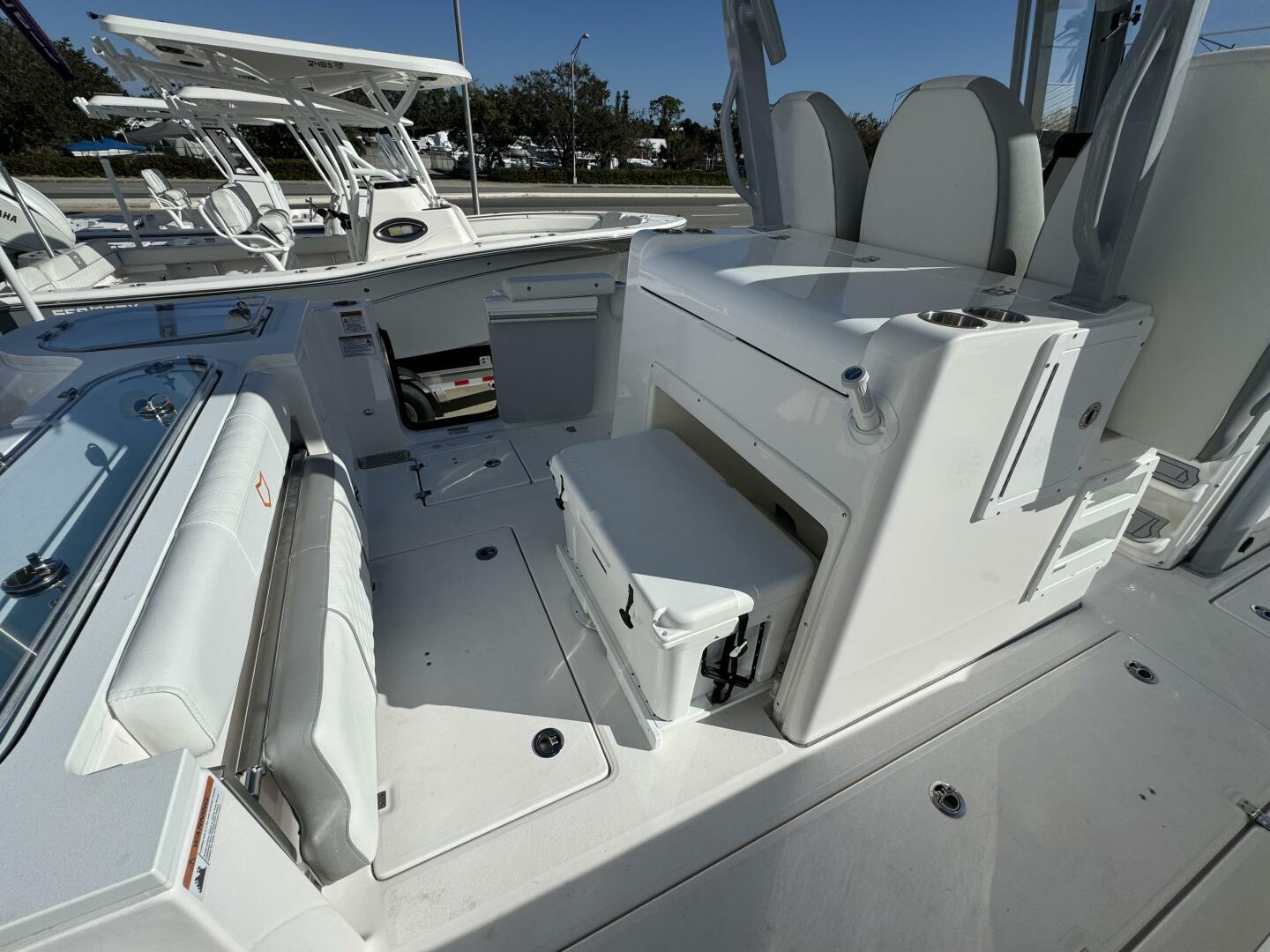 Slide: The Image of Sea Fox 328 Commander 2025 - 4759556