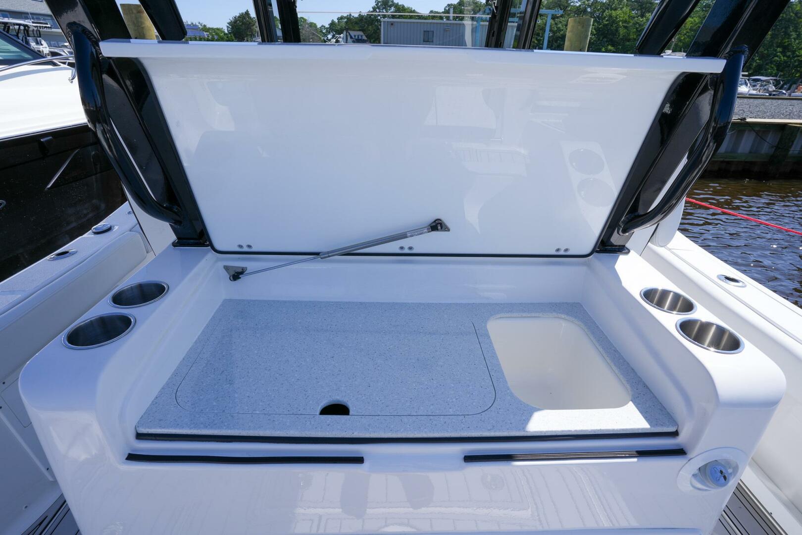 Slide: The Image of Sea Fox 328 Commander 2026 - 5410066