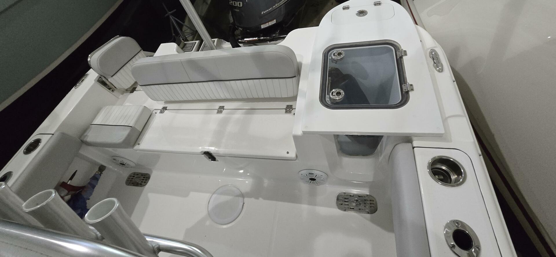 Slide: The Image of Sea Fox COMMANDER 2020 - 5148073