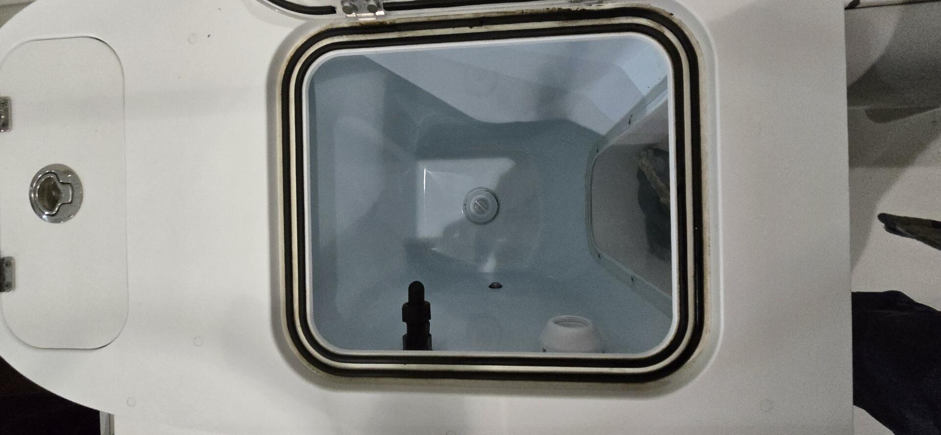 Slide: The Image of Sea Fox COMMANDER 2020 - 5148080