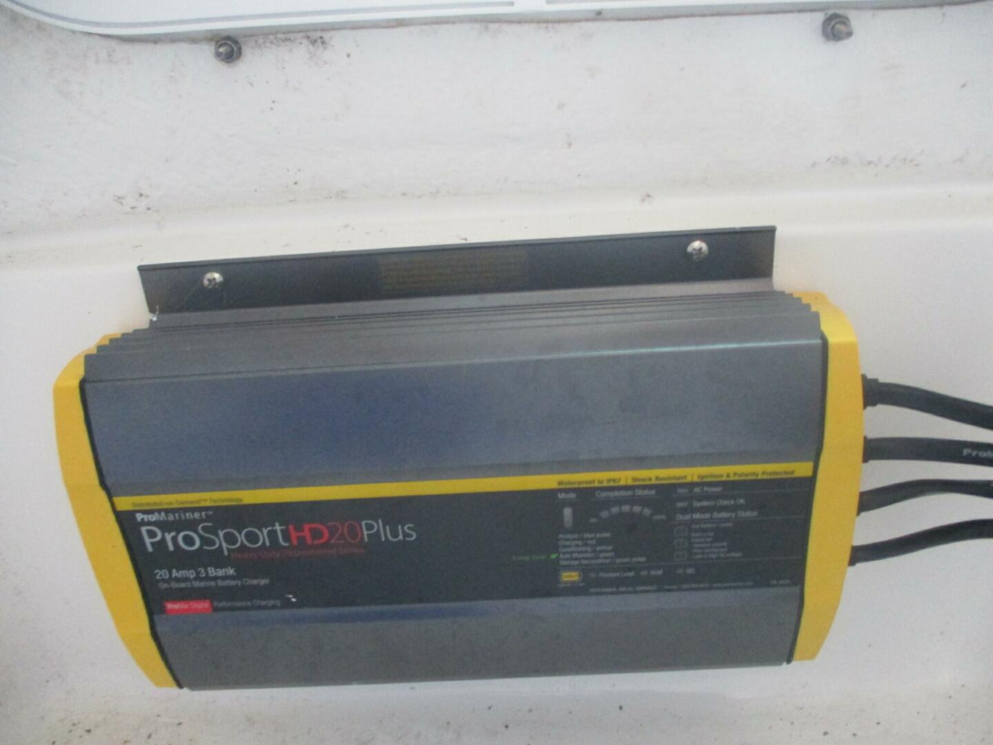 Slide: The Image of Sea Hunt 22 2020 - 5259431