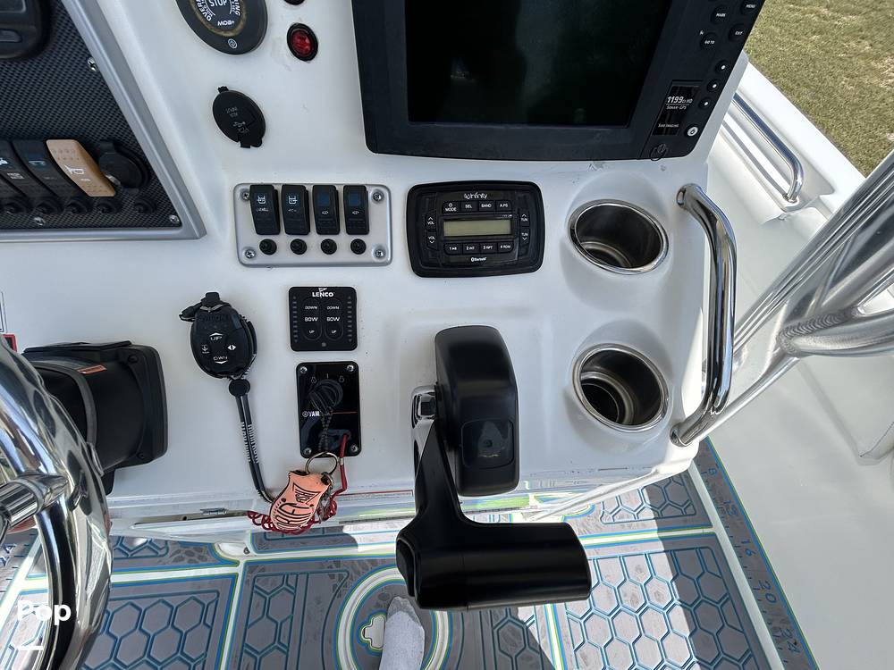 Slide: The Image of Sea Hunt 225 2015 - 15769316