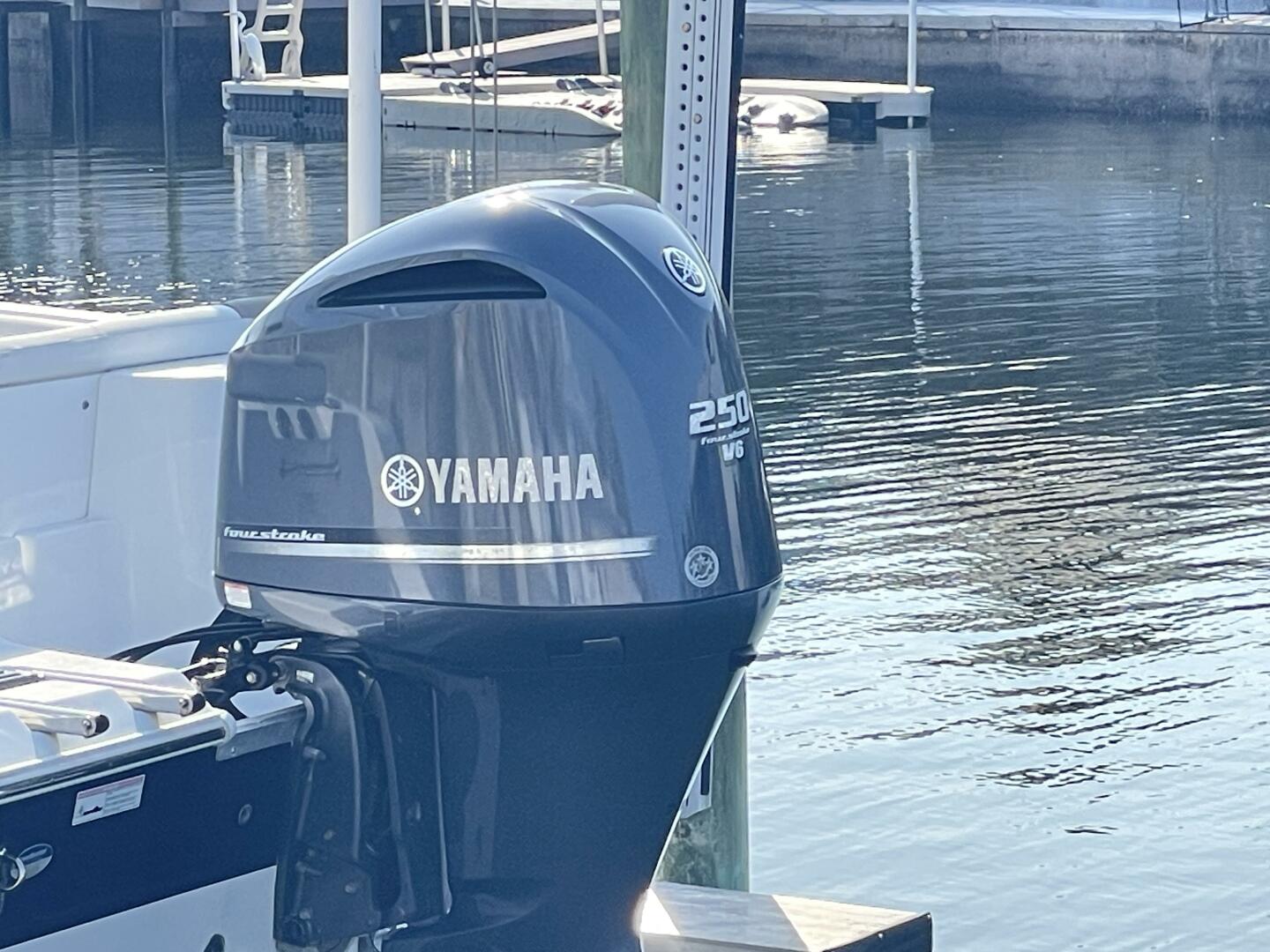 Slide: The Image of Sea Hunt 234 Ultra 2012 - 5027322