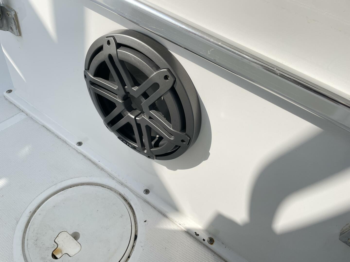 Slide: The Image of Sea Hunt 234 Ultra 2012 - 5027340