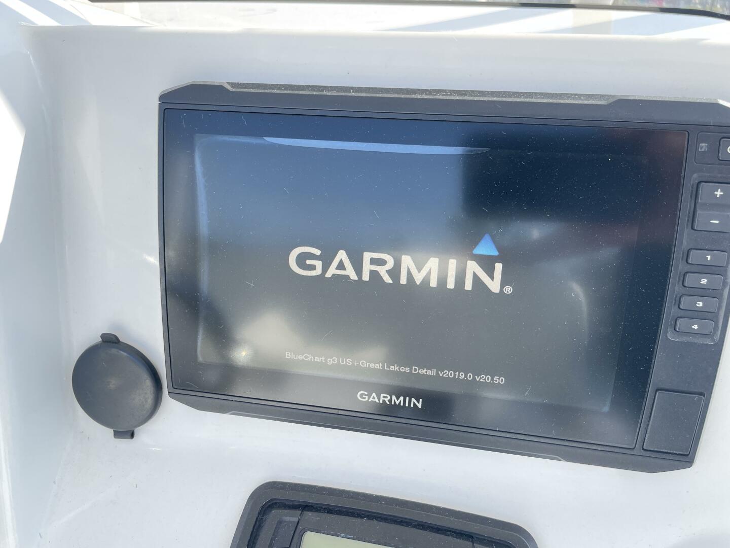 Slide: The Image of Sea Hunt 234 Ultra 2012 - 5027346