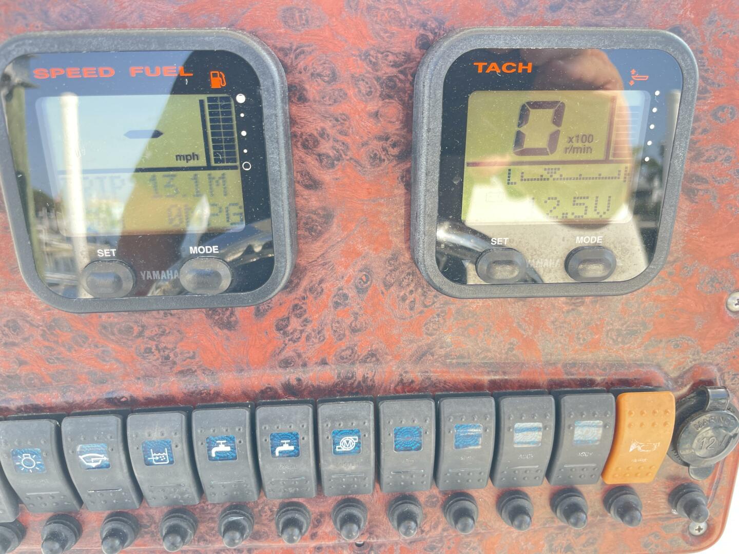 Slide: The Image of Sea Hunt 234 Ultra 2012 - 5027355