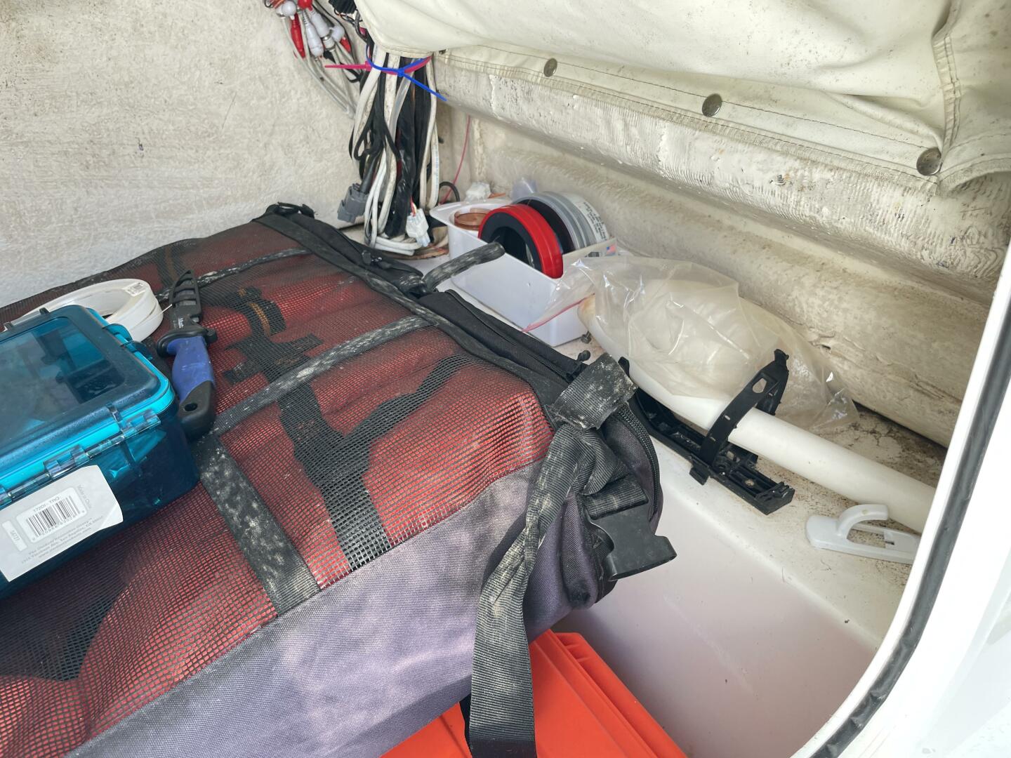 Slide: The Image of Sea Hunt 234 Ultra 2012 - 5027370