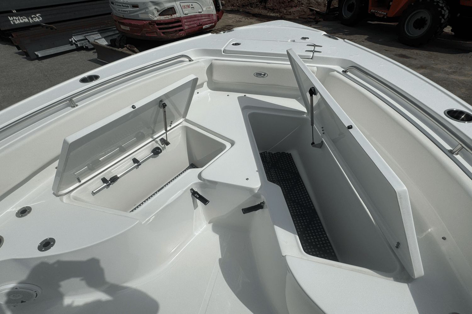 Slide: The Image of Sea Hunt 234 ULTRA 2023 - 30