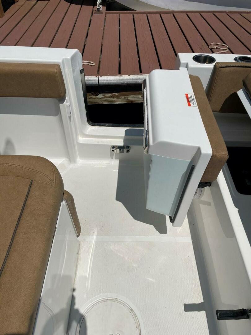 Slide: The Image of Sea Hunt 239 Ultra SE 2021 - 5253614