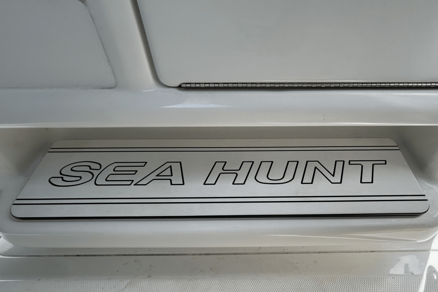 Slide: The Image of Sea Hunt 255 ULTRA 2020 - 8