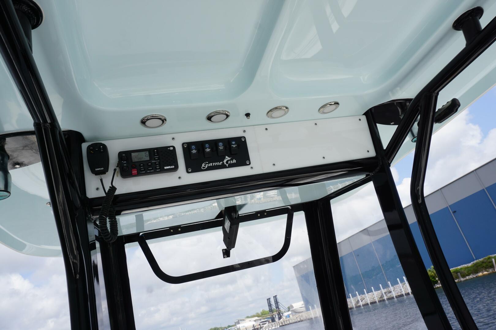 Slide: The Image of 2017 25 SeaHunt 25 Gamefish Helm (2) - 5267543