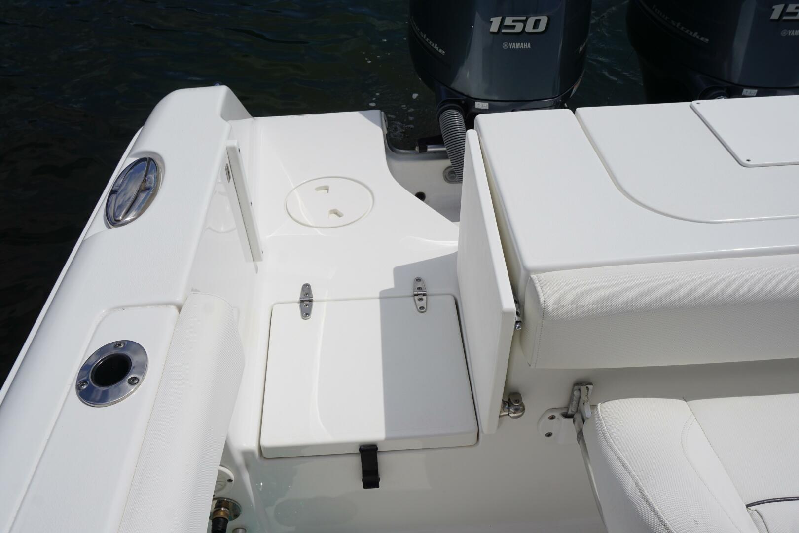 Slide: The Image of 2017 25 SeaHunt 25 Gamefish Transom Door - 5267562