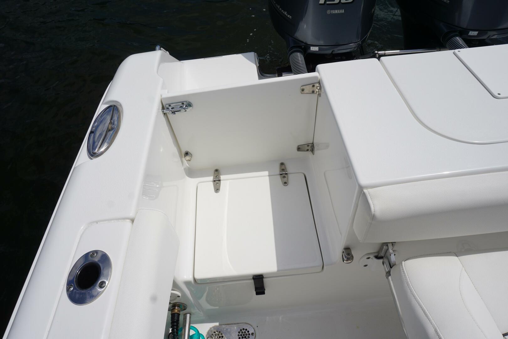 Slide: The Image of 2017 25 SeaHunt 25 Gamefish Transom Door  - 5267563