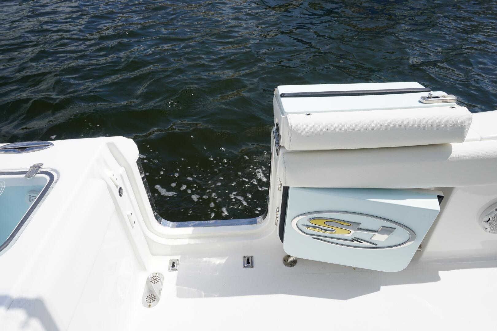 Slide: The Image of 2017 25 SeaHunt 25 Gamefish Dive Door  - 5267535