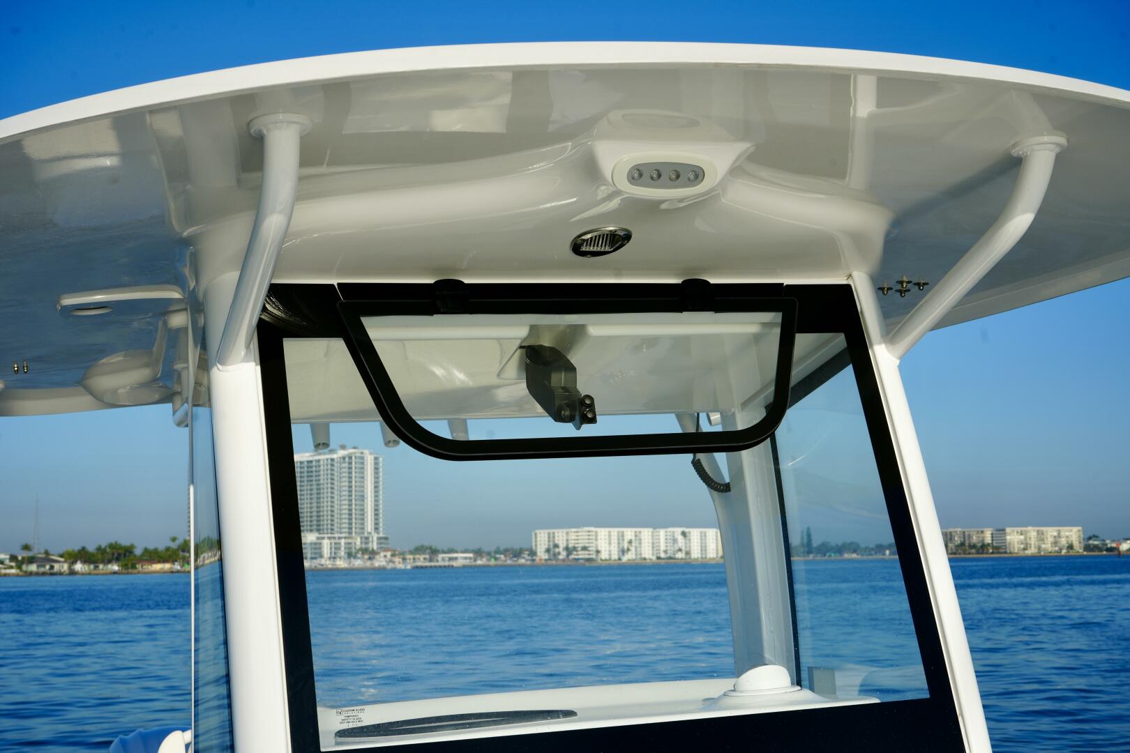 Slide: The Image of Helm 2024 Sea Hunt 30 305 Ultra Center Console - 5124800