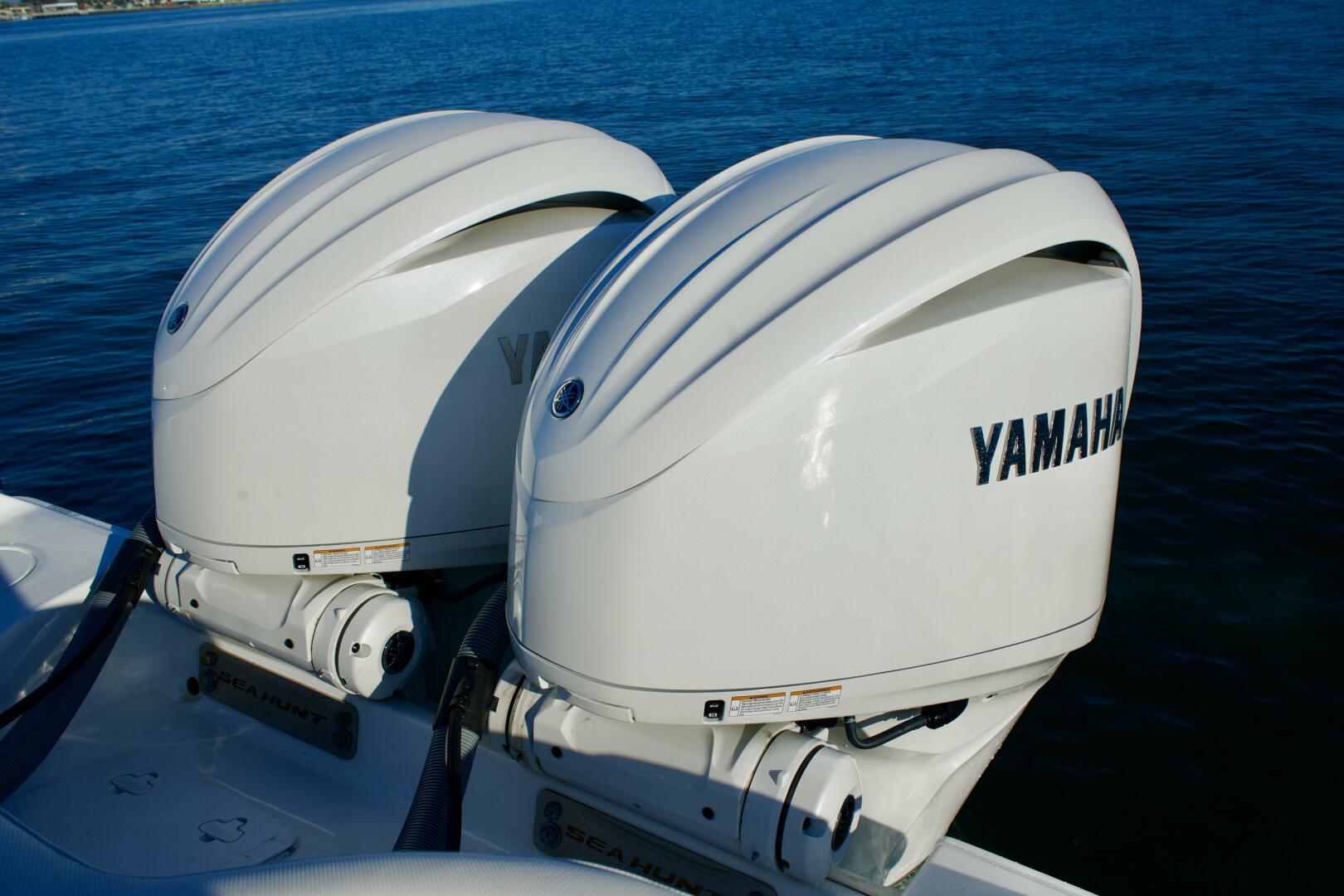 Slide: The Image of Engines 2024 Sea Hunt 30 305 Ultra Center Console - 5124809