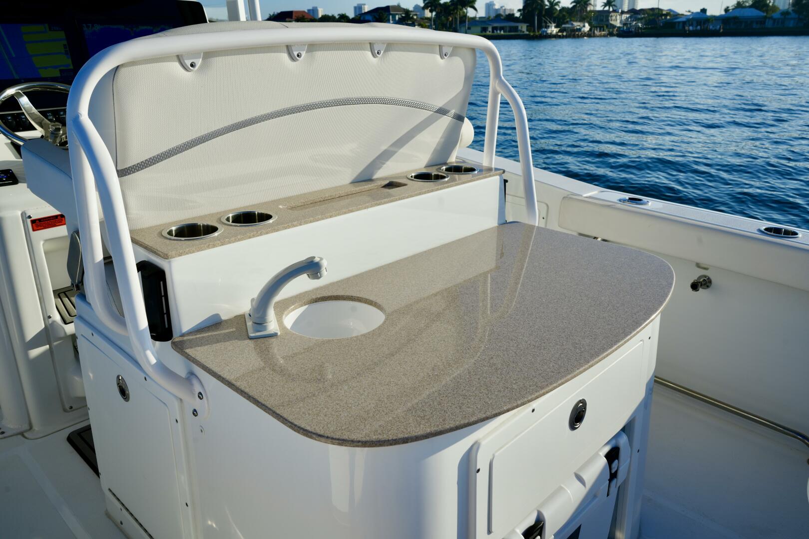 Slide: The Image of Sink 2024 Sea Hunt 30 305 Ultra Center Console - 5124791