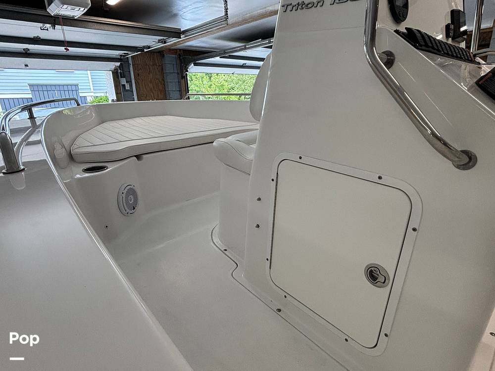 Slide: The Image of Sea Hunt Triton 188 2018 - 23