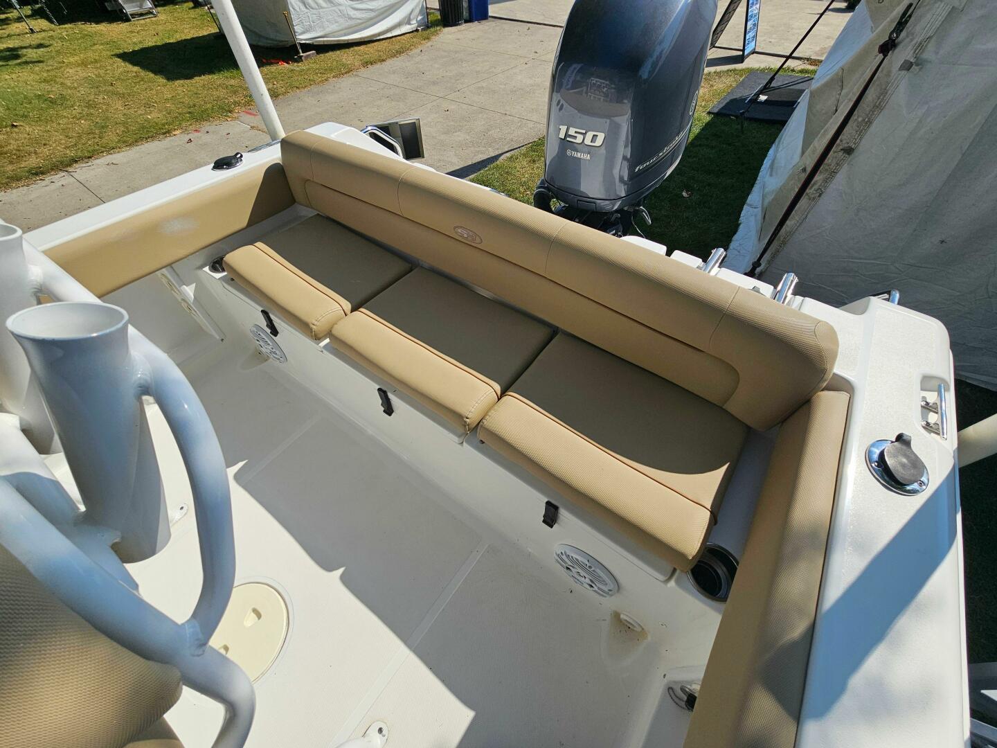 Slide: The Image of Sea Hunt Ultra 211 2013 - 5666896