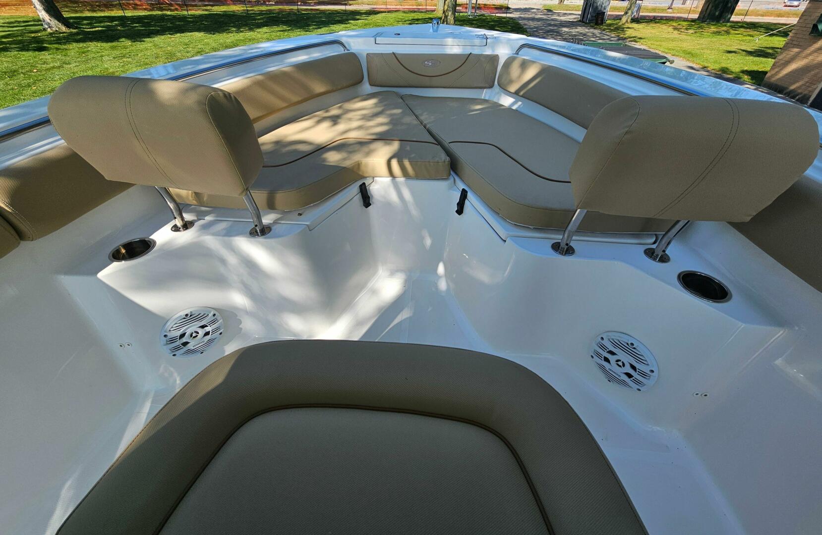 Slide: The Image of Sea Hunt Ultra 211 2013 - 5666902