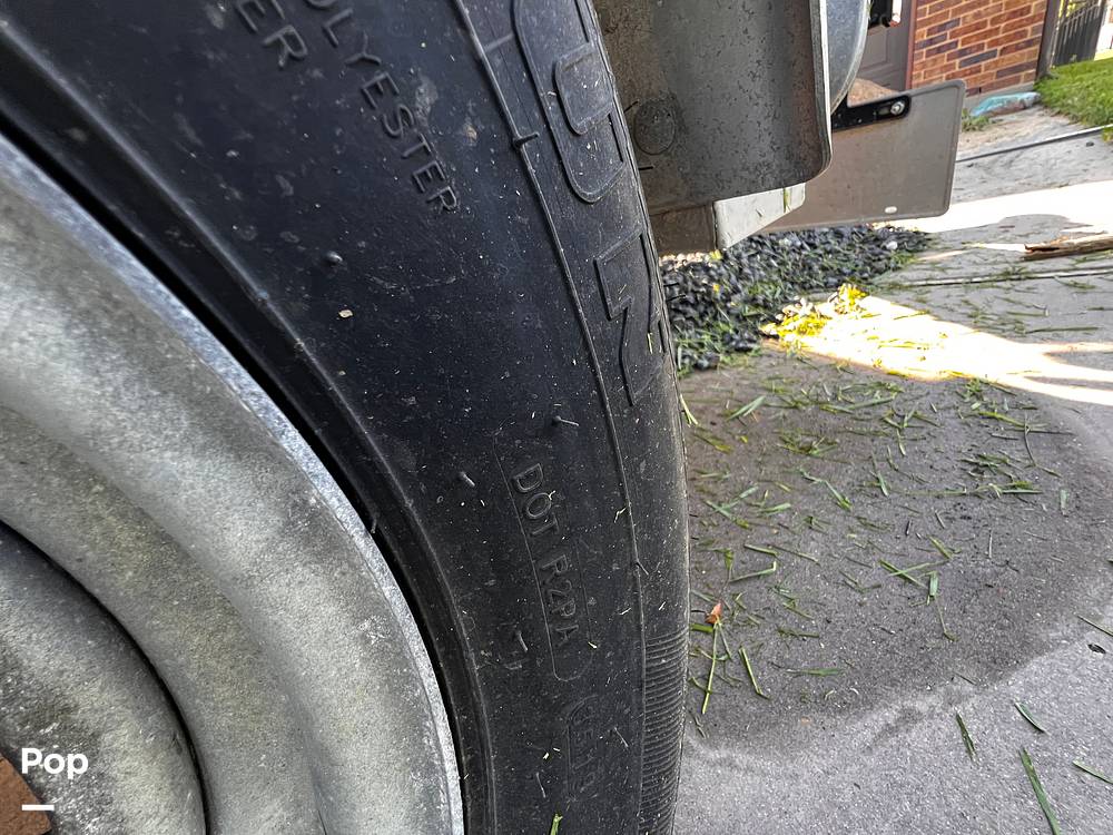 Slide: The Image of Sea Hunt Ultra 211 2018 - 15336191