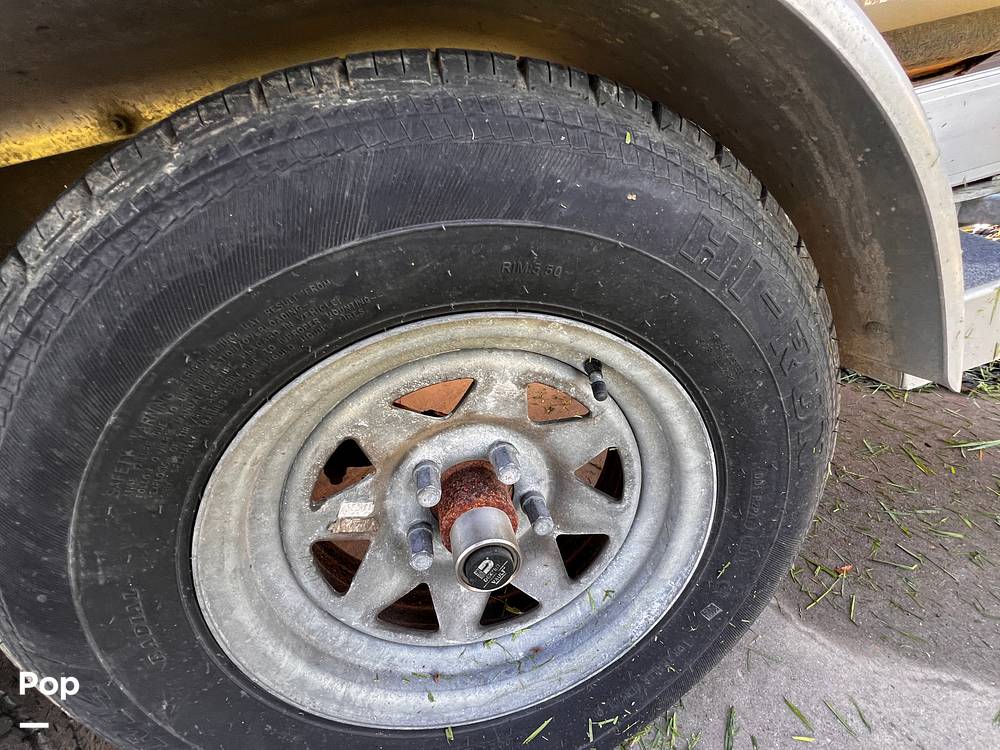 Slide: The Image of Sea Hunt Ultra 211 2018 - 15336192