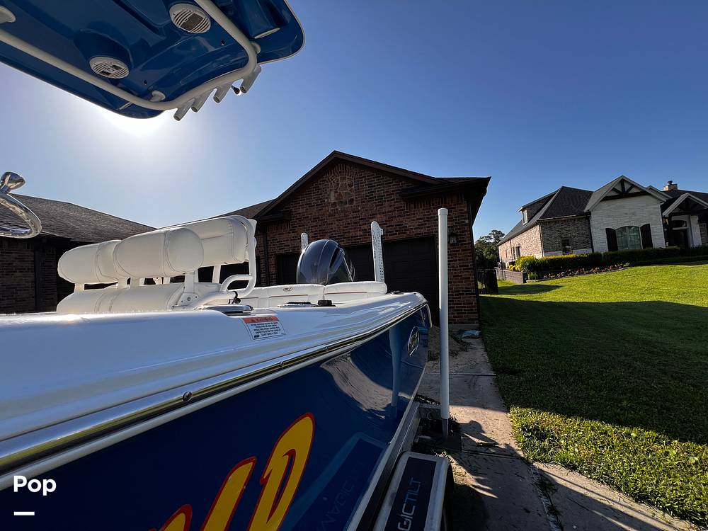 Slide: The Image of Sea Hunt Ultra 211 2018 - 15336222