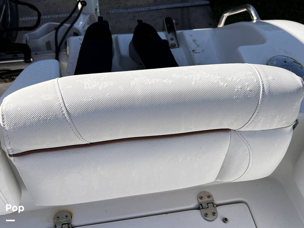 Slide: The Image of Sea Hunt Ultra 211 2018 - 15336241