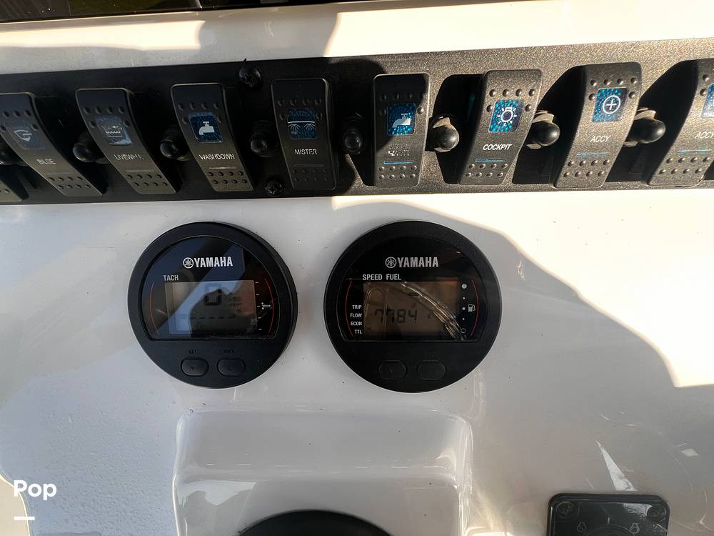 Slide: The Image of Sea Hunt Ultra 211 2018 - 15336328