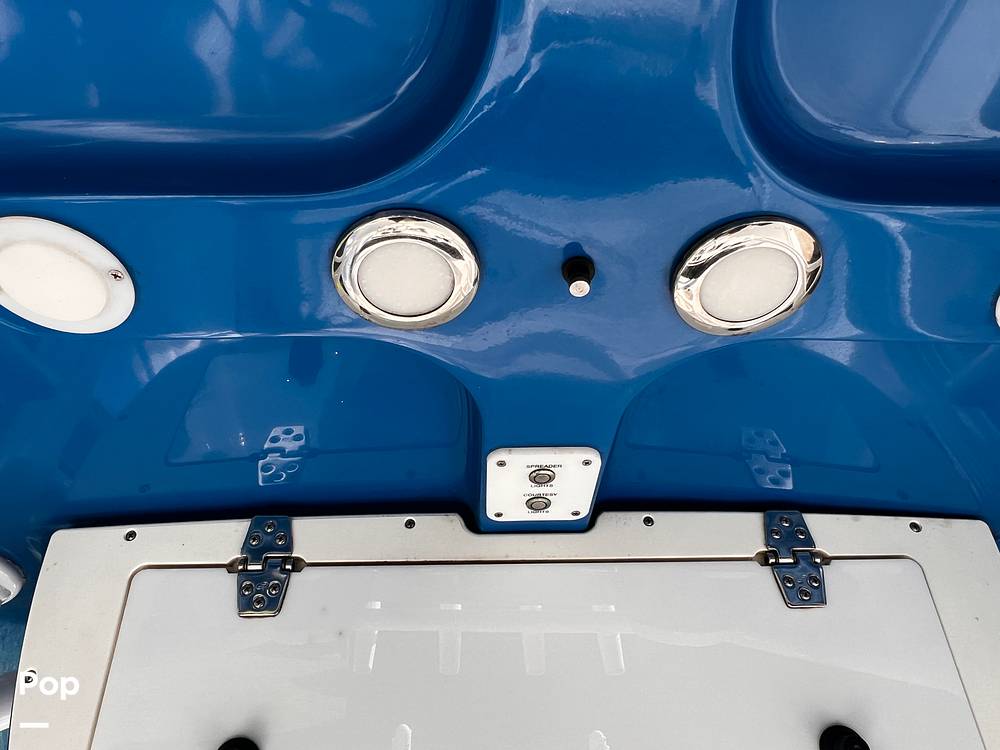 Slide: The Image of Sea Hunt Ultra 211 2018 - 15336348