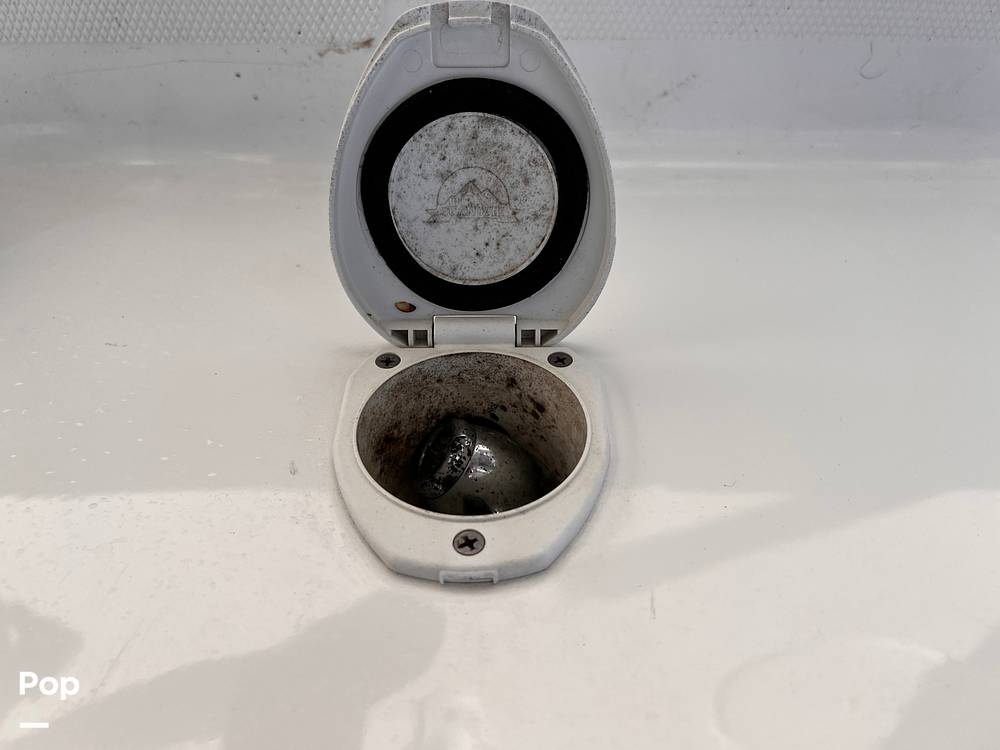 Slide: The Image of Sea Hunt Ultra 211 2018 - 15336355