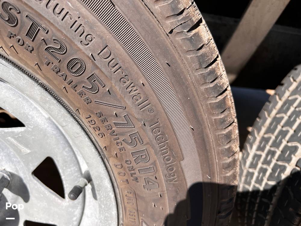 Slide: The Image of Sea Hunt Ultra 211 2018 - 15336364