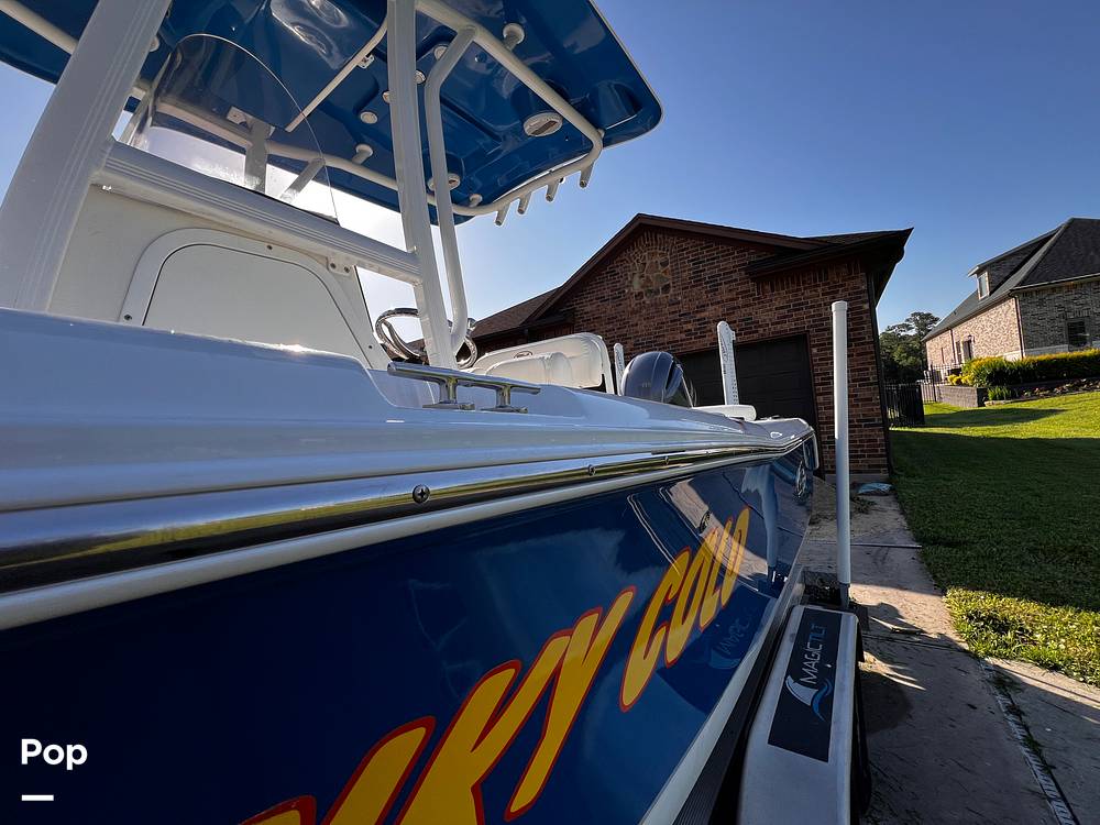 Slide: The Image of Sea Hunt Ultra 211 2018 - 15336221