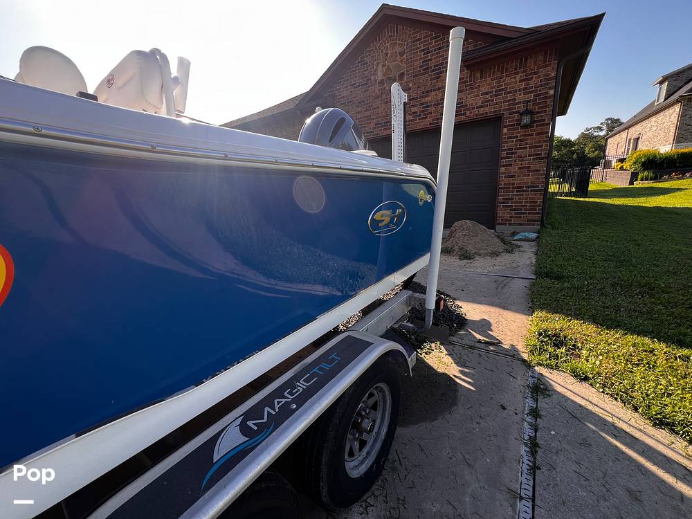 Slide: The Image of Sea Hunt Ultra 211 2018 - 15336224