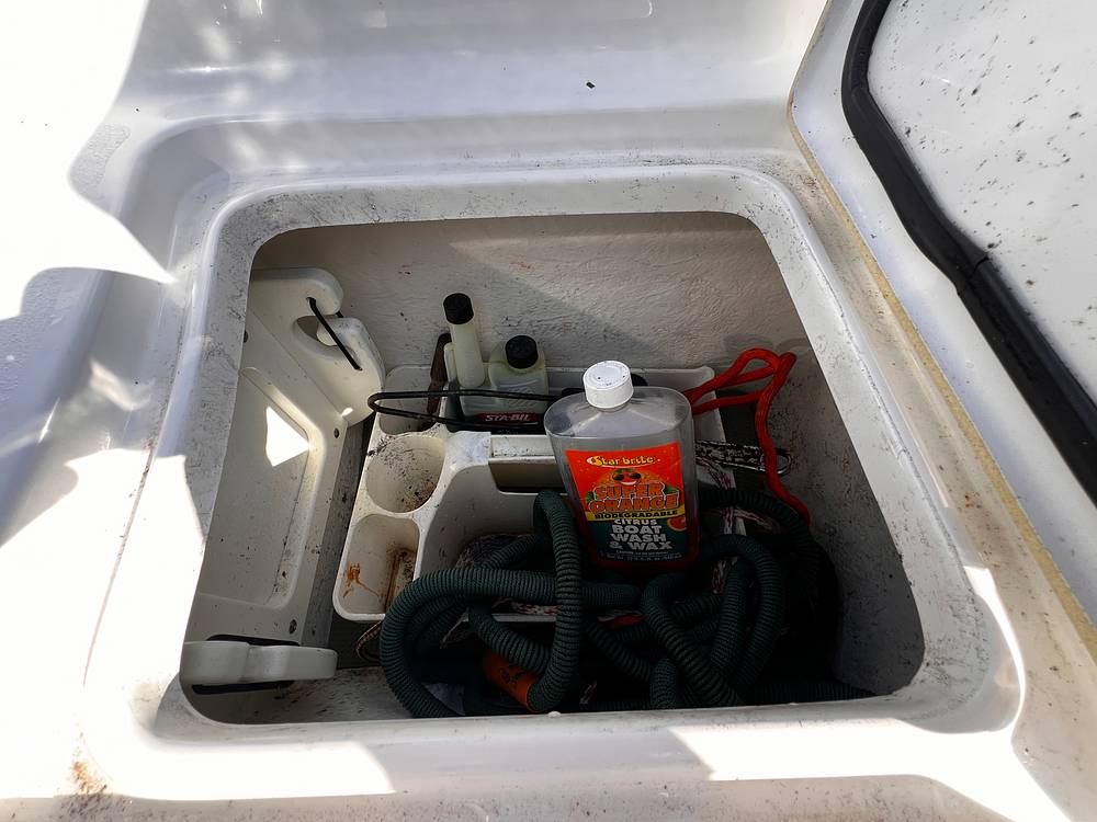 Slide: The Image of Sea Hunt Ultra 211 2018 - 15336360