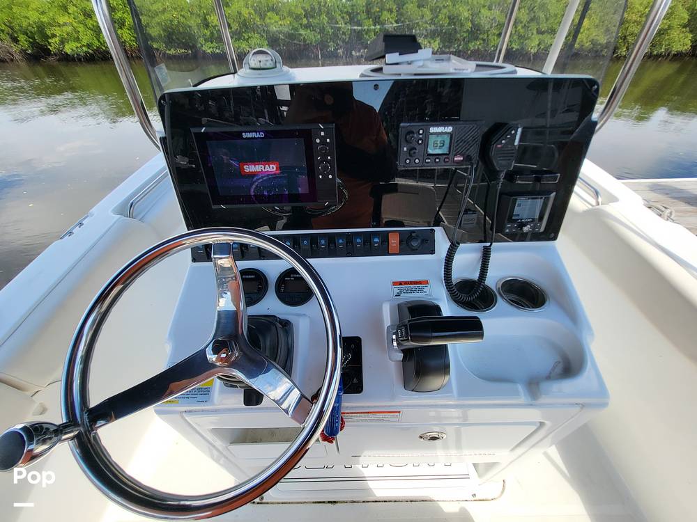Slide: The Image of Sea Hunt Ultra 211 2020 - 14777974