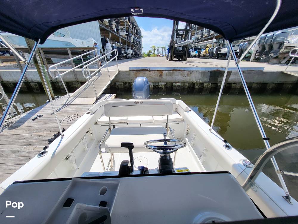 Slide: The Image of Sea Hunt Ultra 211 2020 - 14778186