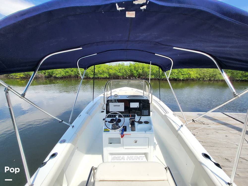 Slide: The Image of Sea Hunt Ultra 211 2020 - 14777905