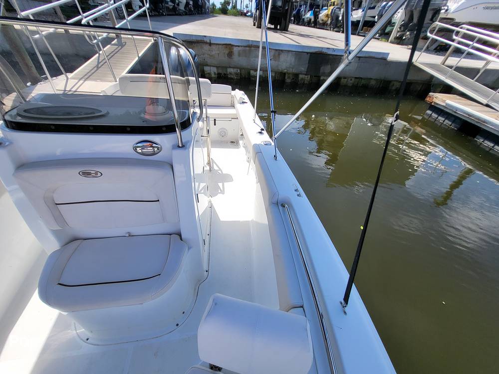 Slide: The Image of Sea Hunt Ultra 211 2020 - 14777935