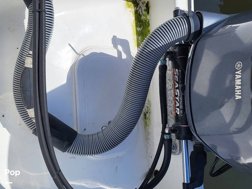 Slide: The Image of Sea Hunt Ultra 211 2020 - 14777949