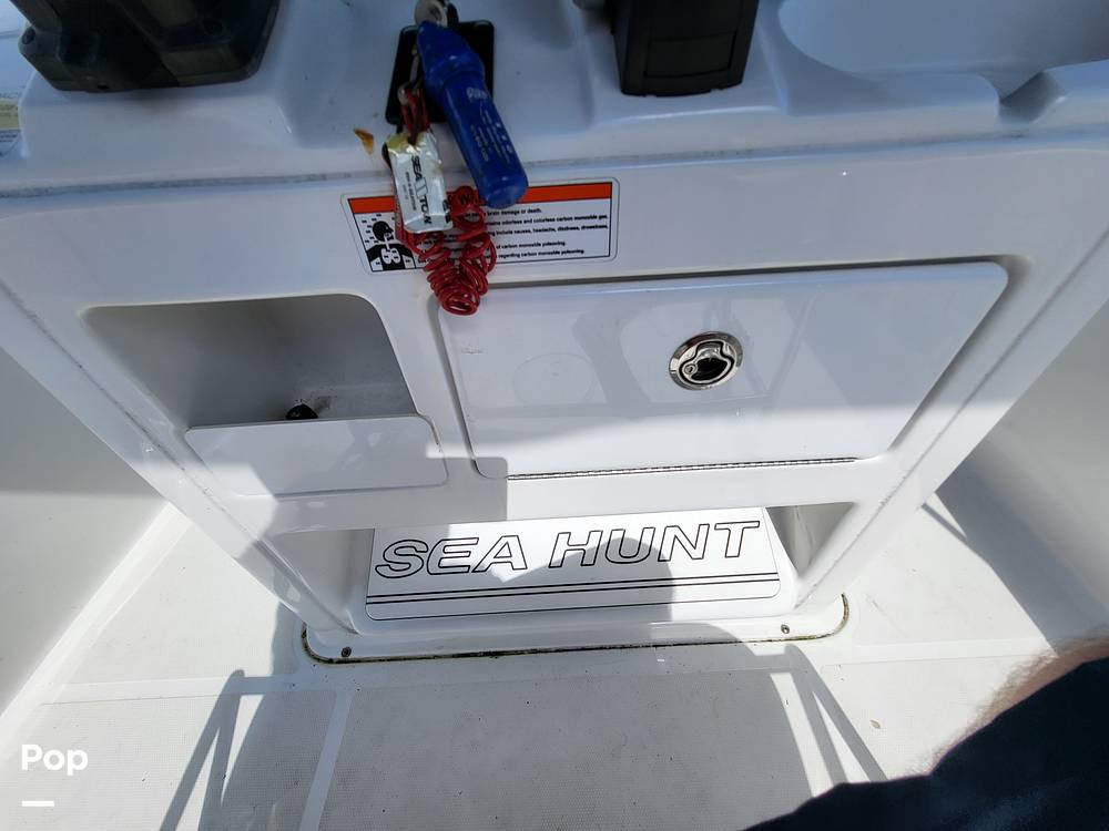 Slide: The Image of Sea Hunt Ultra 211 2020 - 14777995