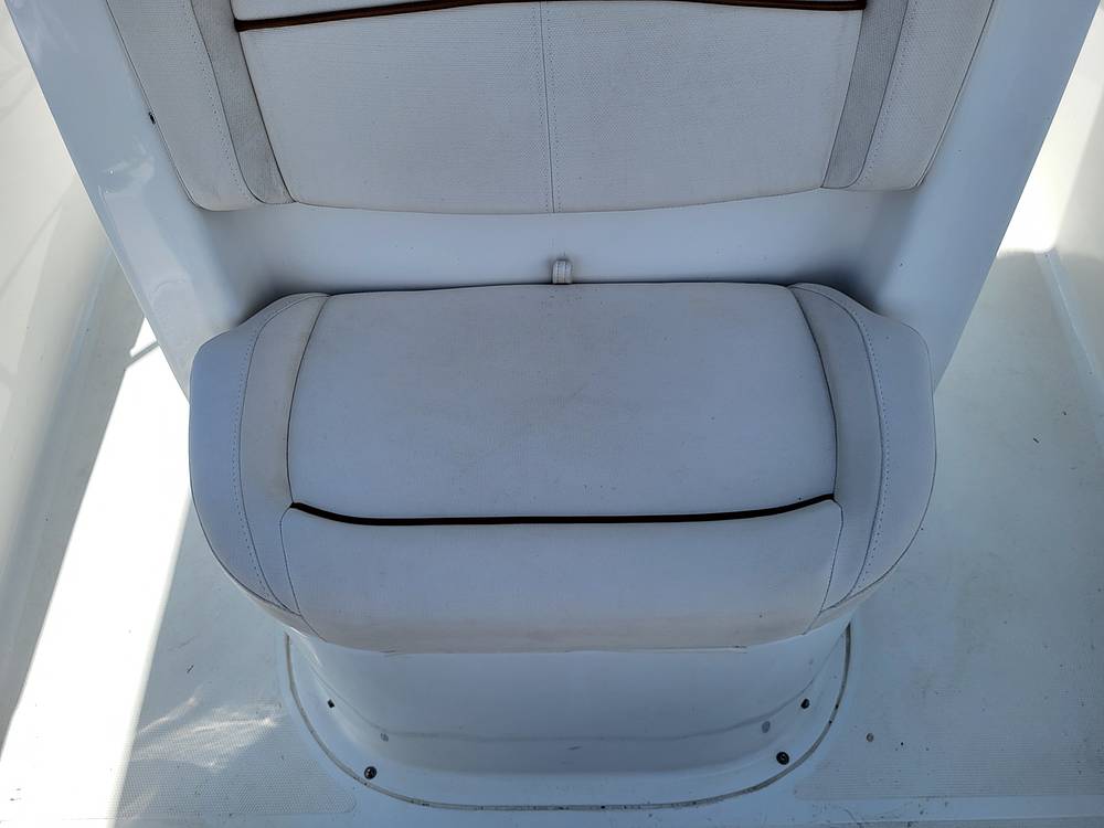 Slide: The Image of Sea Hunt Ultra 211 2020 - 14778169