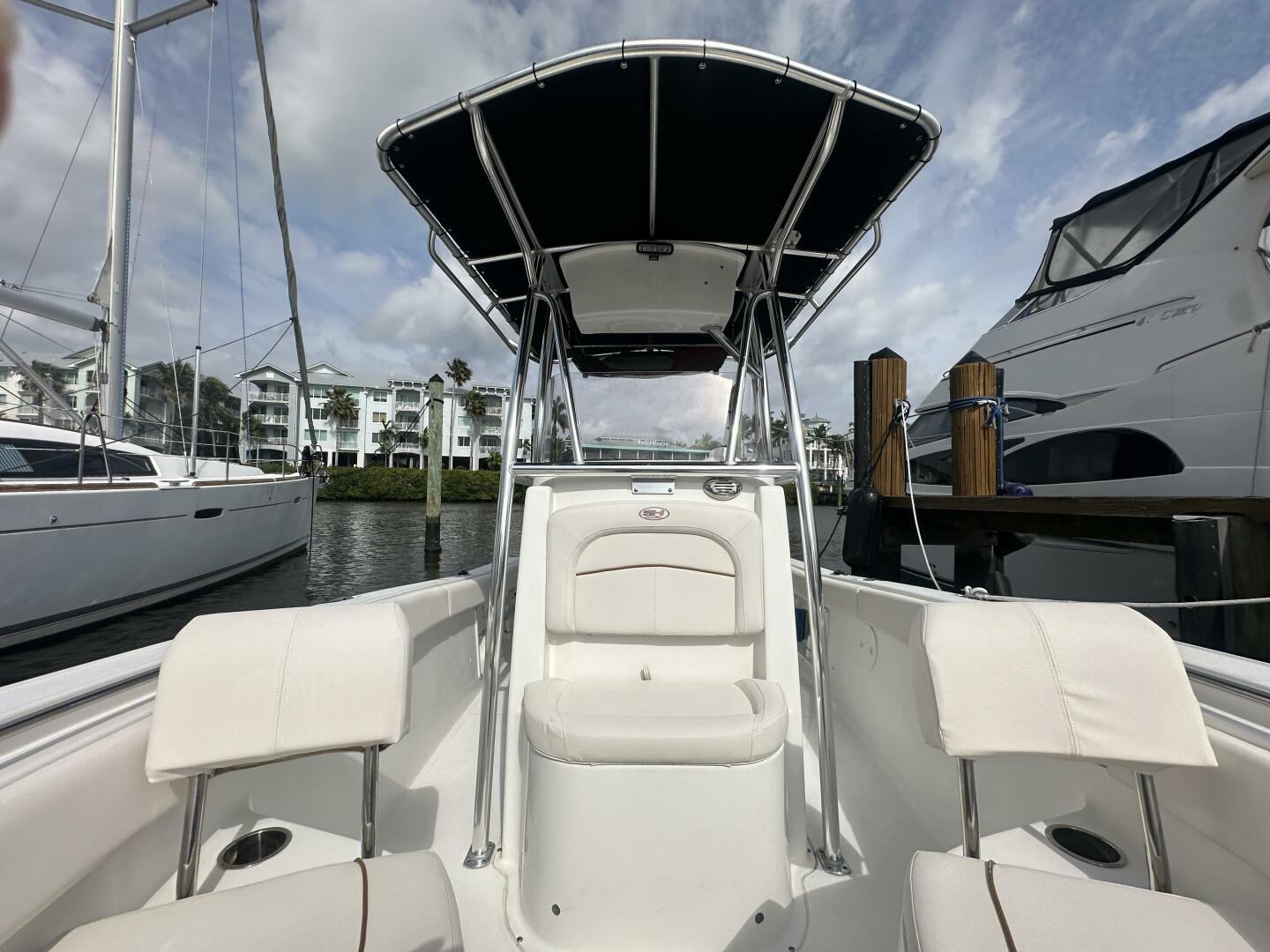 Slide: The Image of Sea Hunt Ultra 219 2022 - 5107003