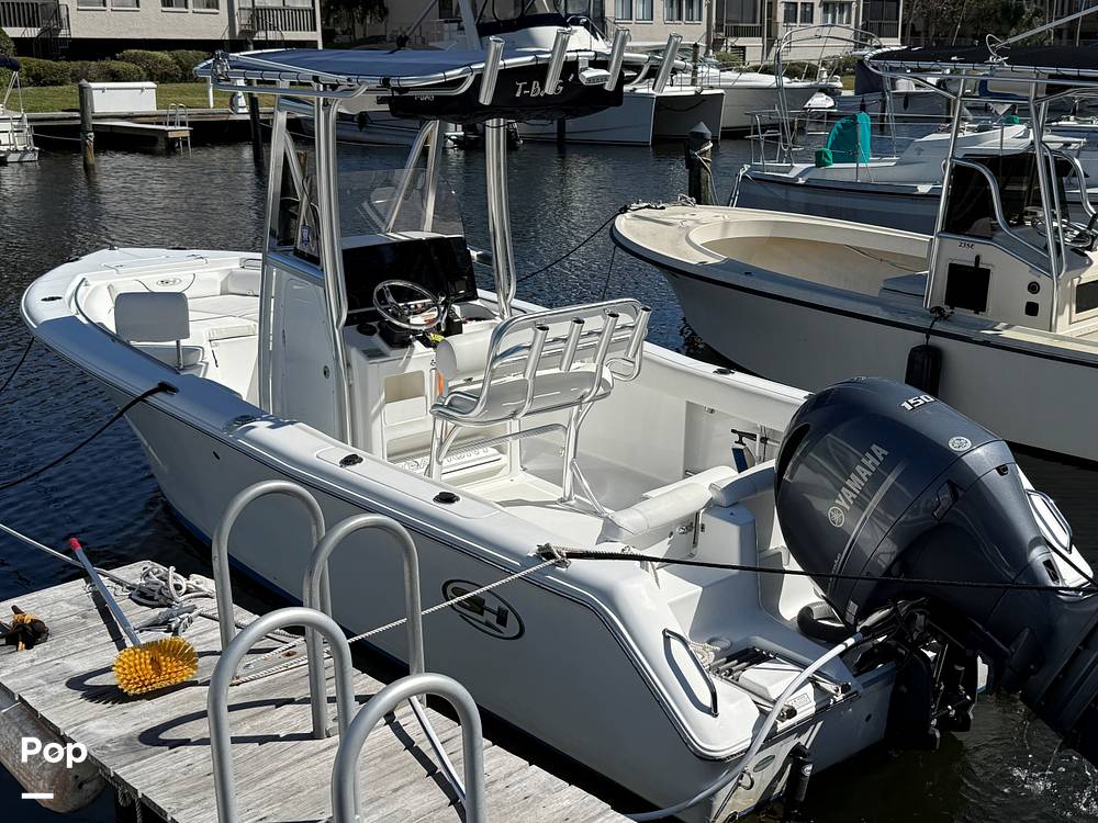 Slide: The Image of Sea Hunt Ultra 225 2017 - 17