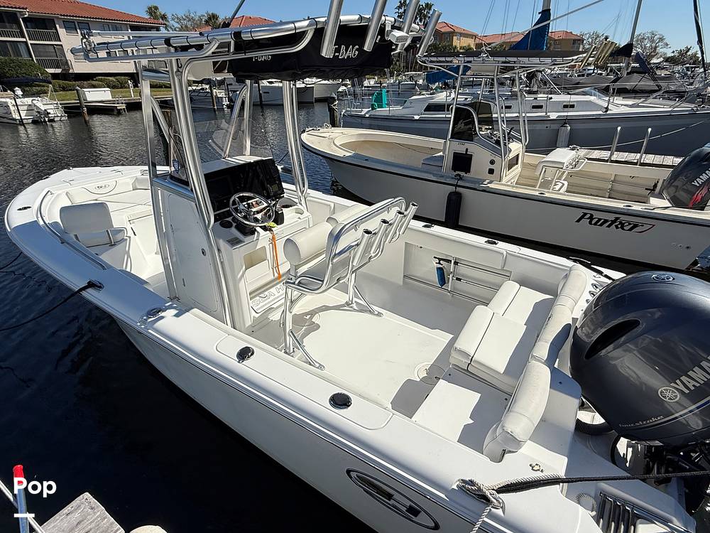 Slide: The Image of Sea Hunt Ultra 225 2017 - 18