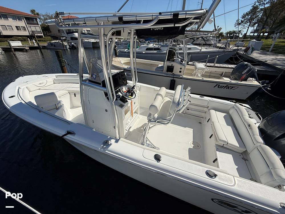 Slide: The Image of Sea Hunt Ultra 225 2017 - 19