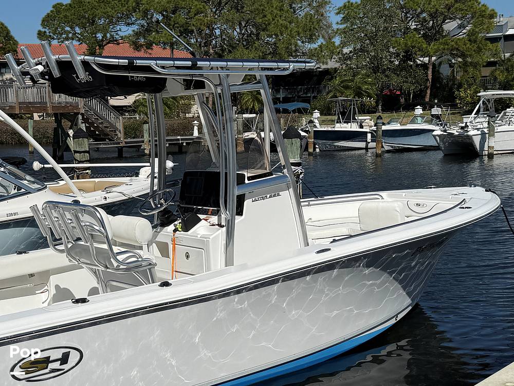Slide: The Image of Sea Hunt Ultra 225 2017 - 21
